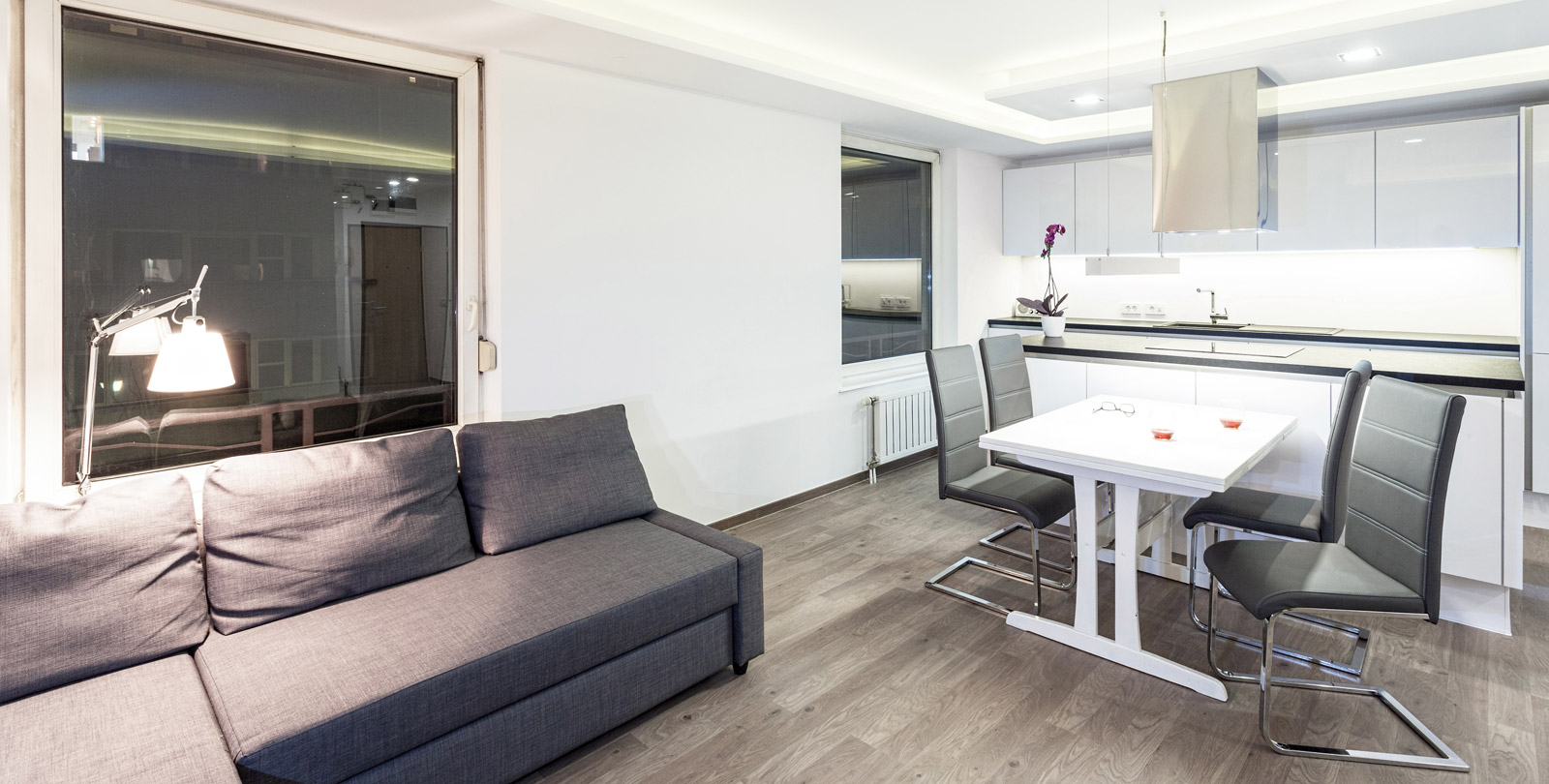 Announcement of the renovation of an apartment for young people in the media