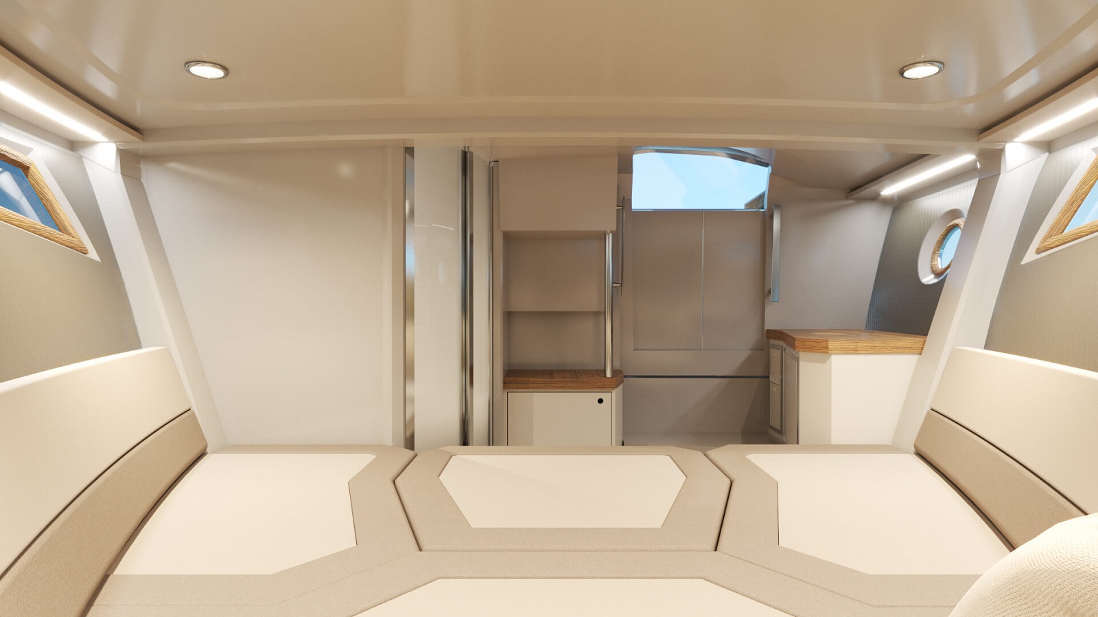 Udobna kabina z oblazinjenimi sedeži na motornem čolnu